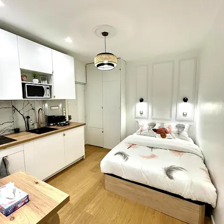 Apartment - 11th *